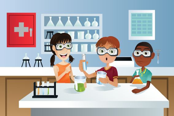 Ilustração. Dois meninos e uma menina com óculos de segurança atrás de bancada de laboratório. Os dois meninos manipulam tubos de ensaio e a menina olha sorridente.